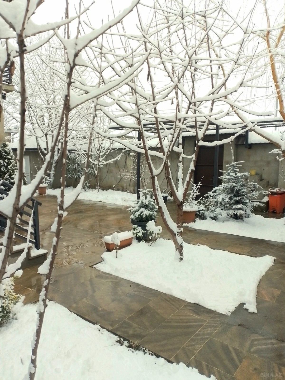 Kirayə verilir 4 otaqlı həyət evi 200 m²