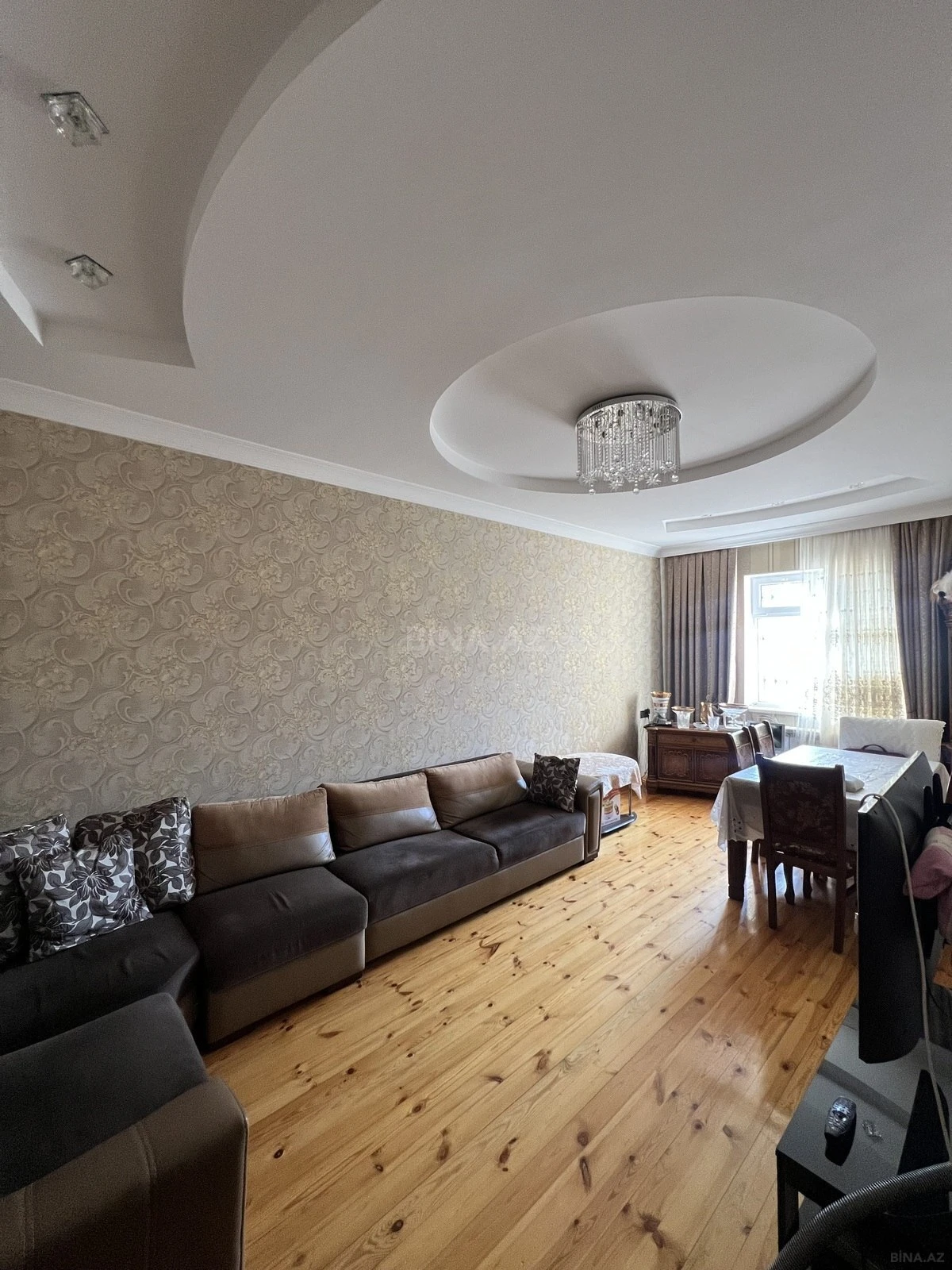 Satılır 7 otaqlı həyət evi 250 m²