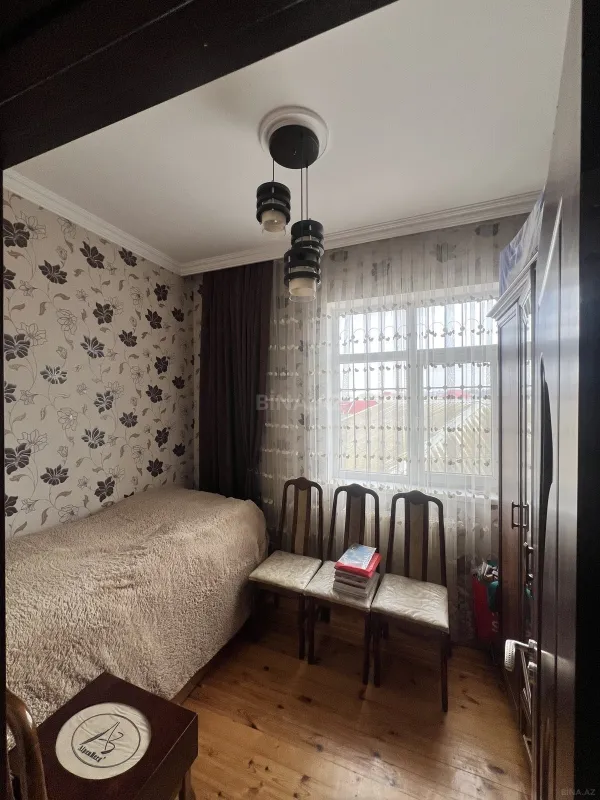 Satılır 7 otaqlı həyət evi 250 m²