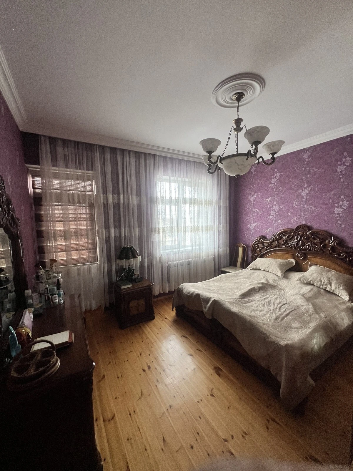 Satılır 7 otaqlı həyət evi 250 m²