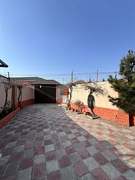 Satılır 7 otaqlı həyət evi 250 m²