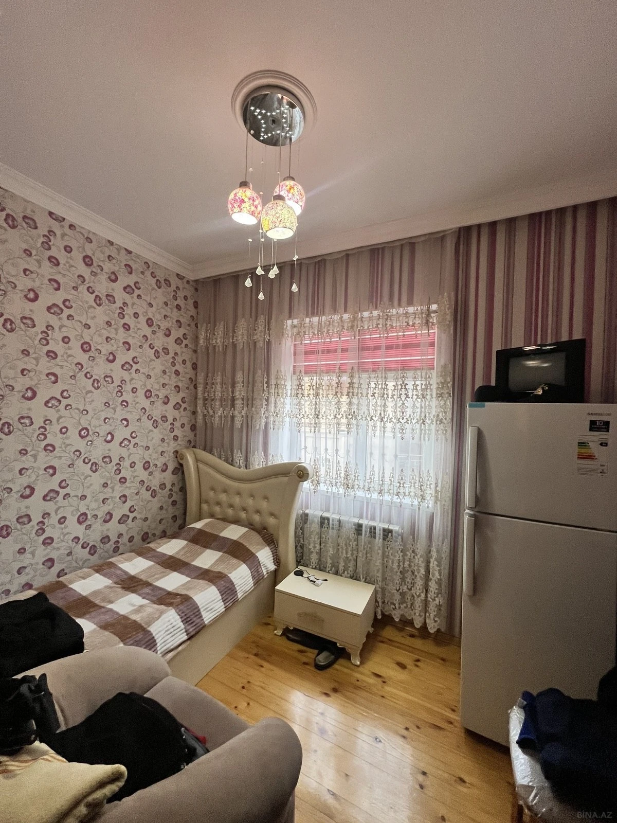 Satılır 7 otaqlı həyət evi 250 m²