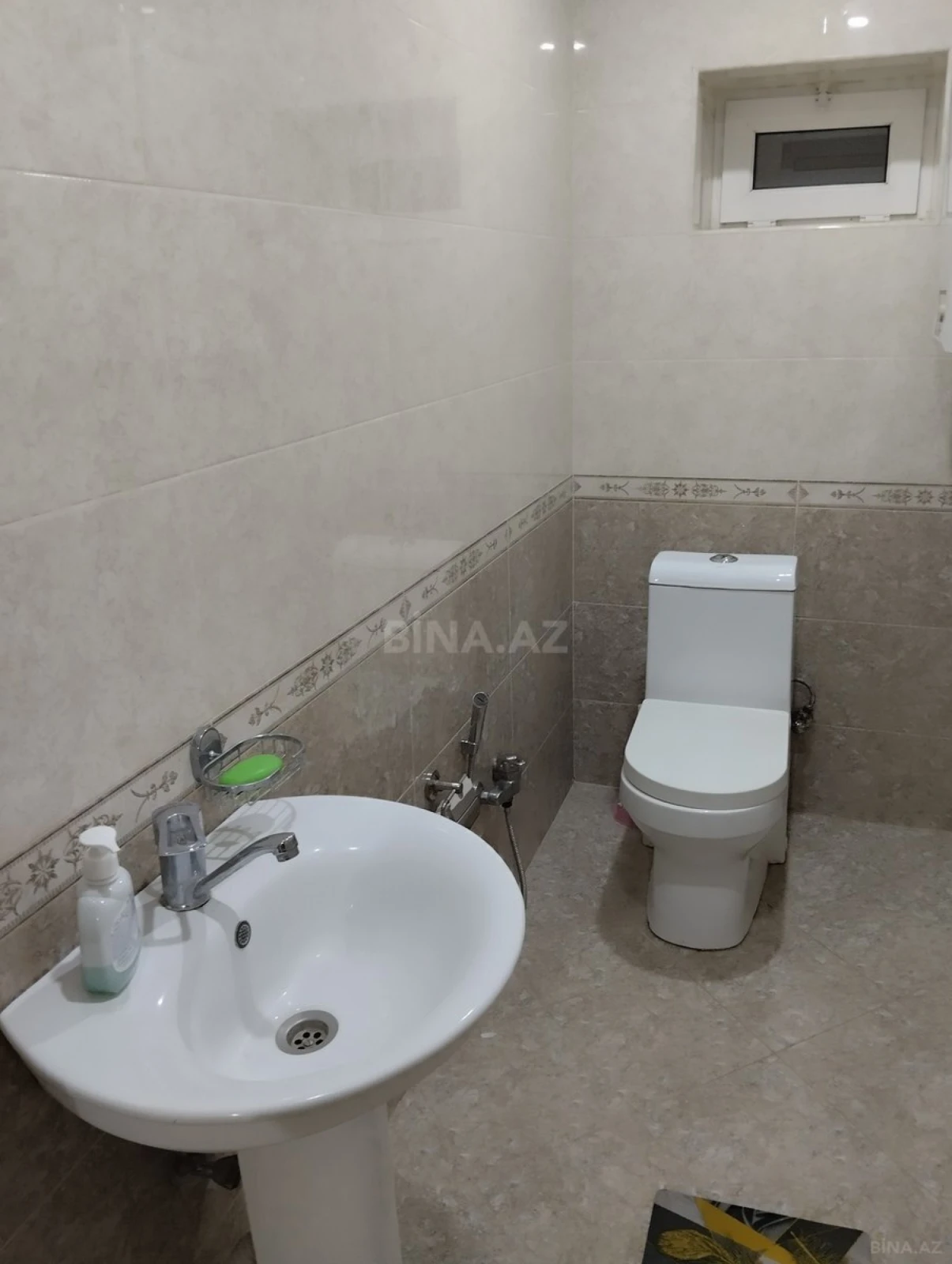 Kirayə verilir 3 otaqlı həyət evi 135 m²