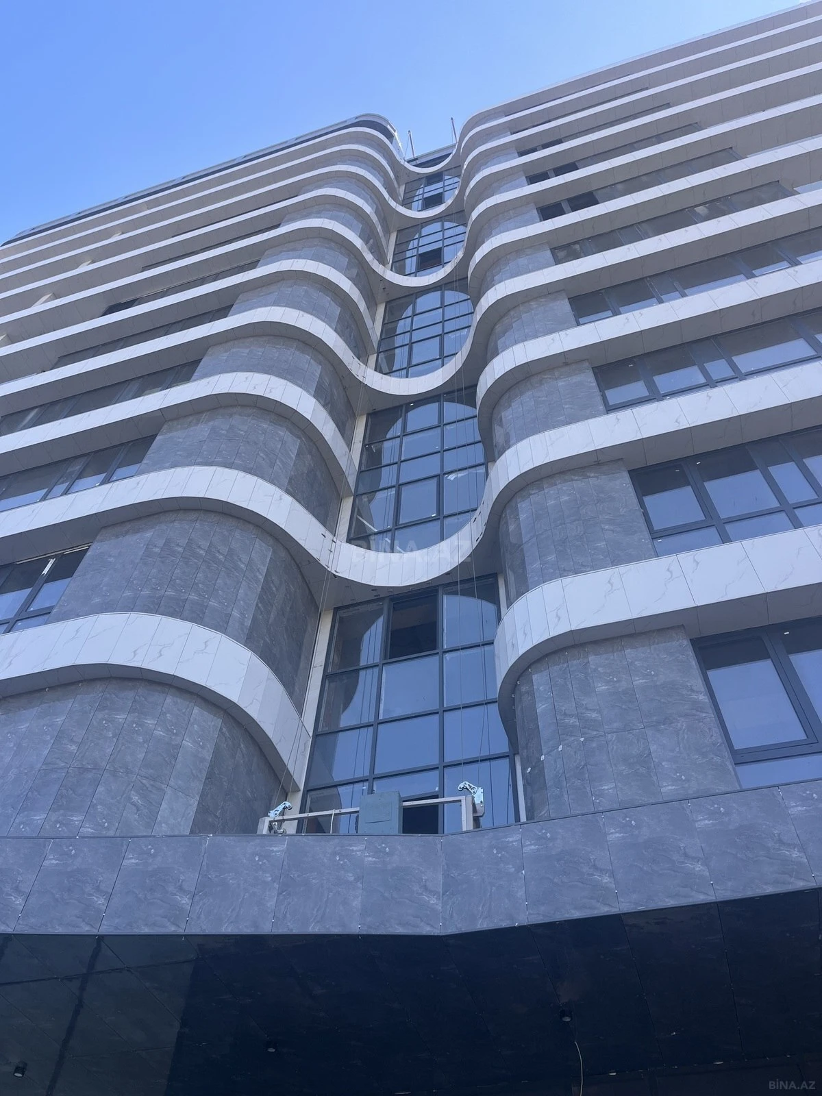 Satılır 1 otaqlı mənzil 66.2 m²