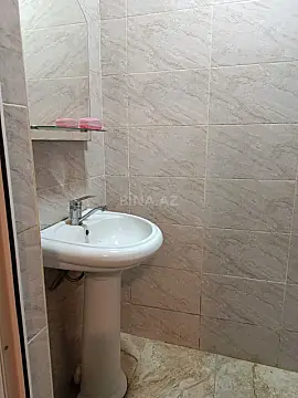 Kirayə verilir 2 otaqlı mənzil 42 m²