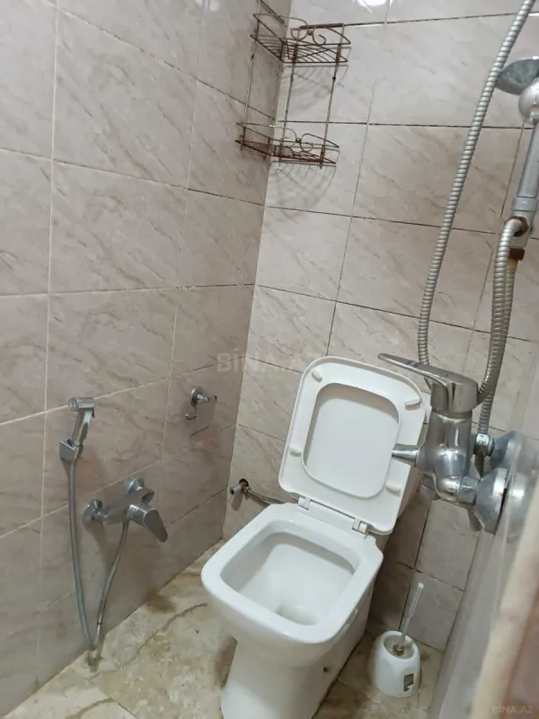 Kirayə verilir 2 otaqlı mənzil 42 m²