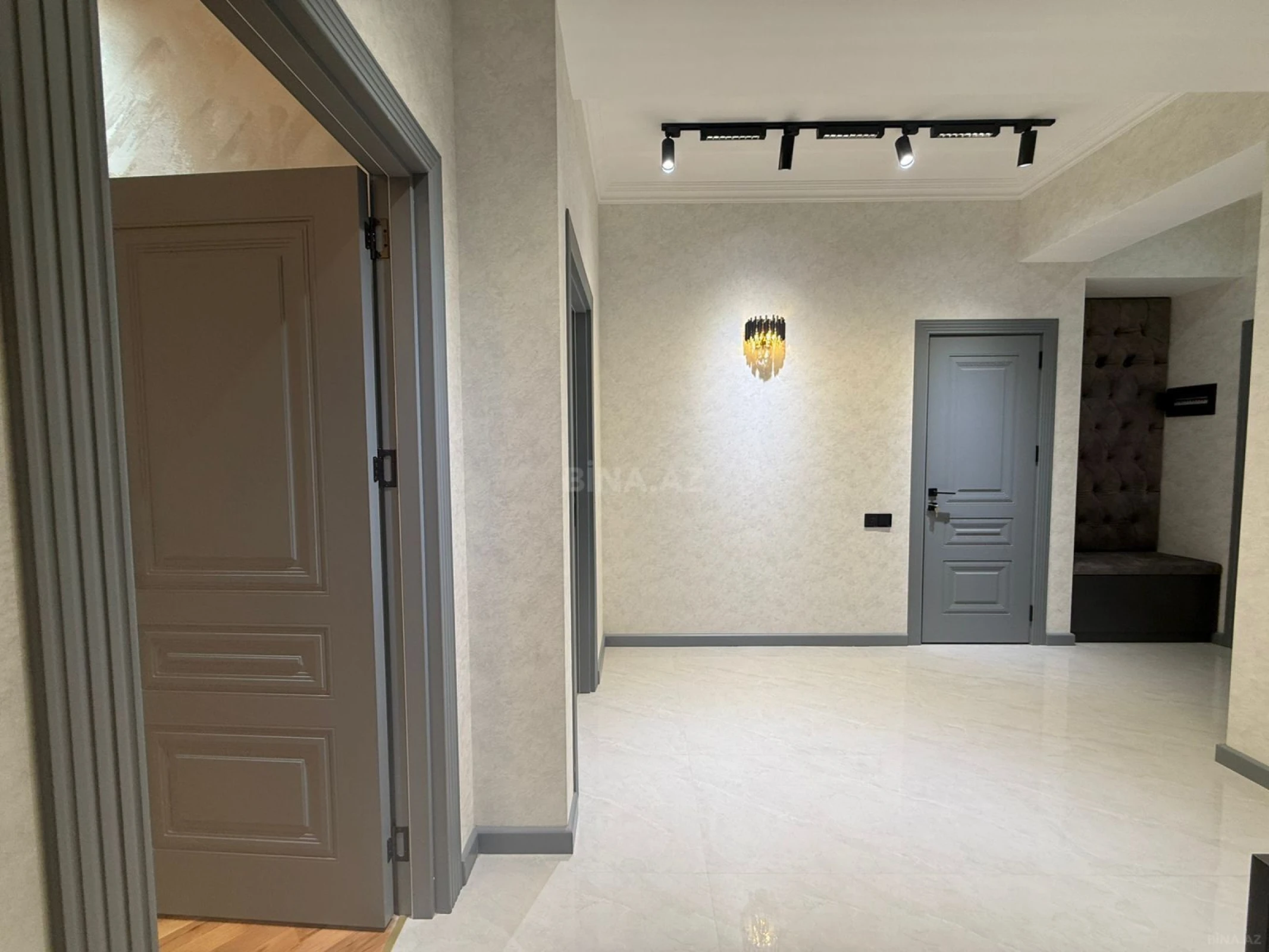 Satılır 3 otaqlı mənzil 77 m²