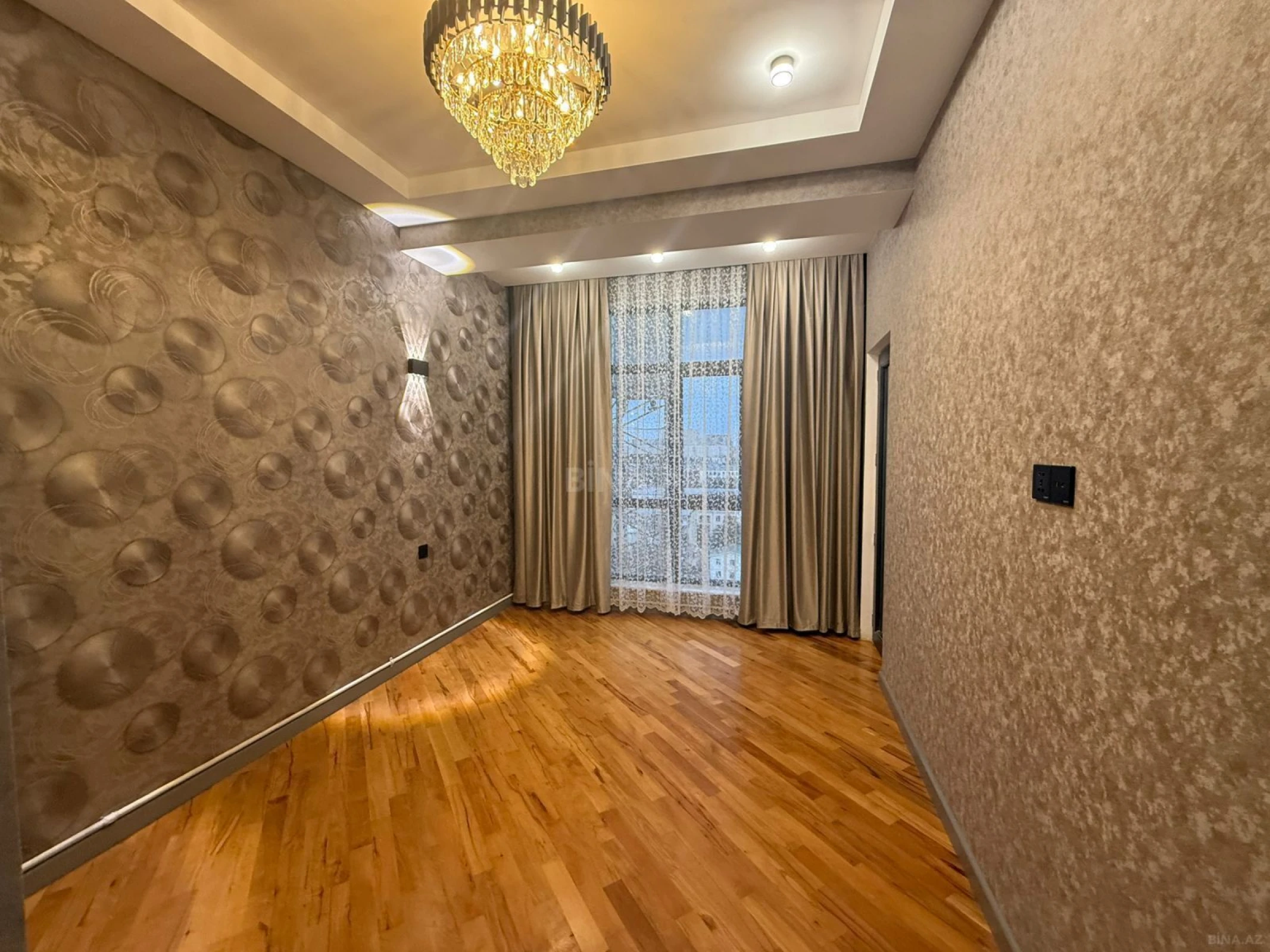 Satılır 3 otaqlı mənzil 77 m²