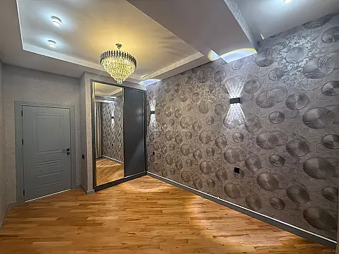 Satılır 3 otaqlı mənzil 77 m²