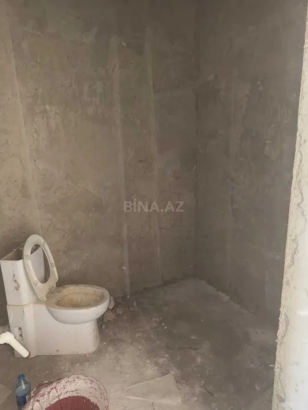 Satılır 4 otaqlı mənzil 142.5 m²