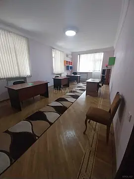 Kirayə verilir 6 otaqlı ofis 230 m²