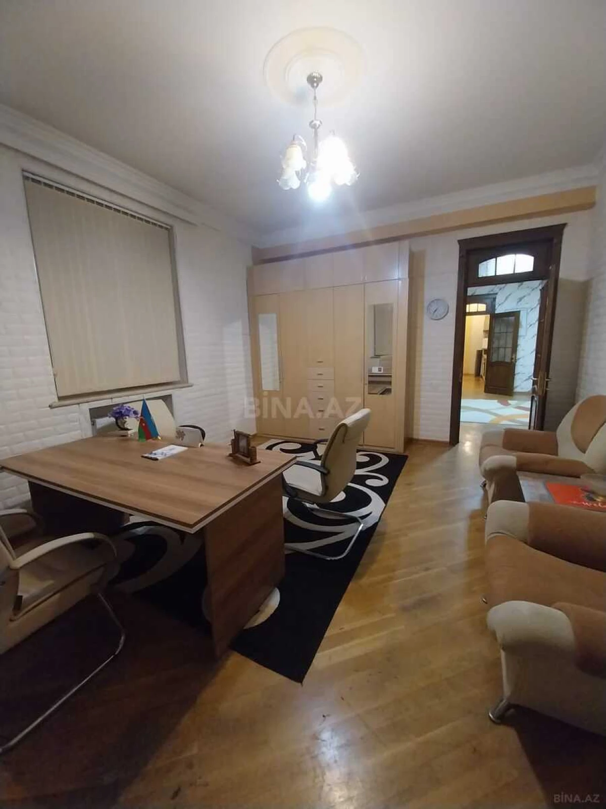 Kirayə verilir 6 otaqlı ofis 230 m²