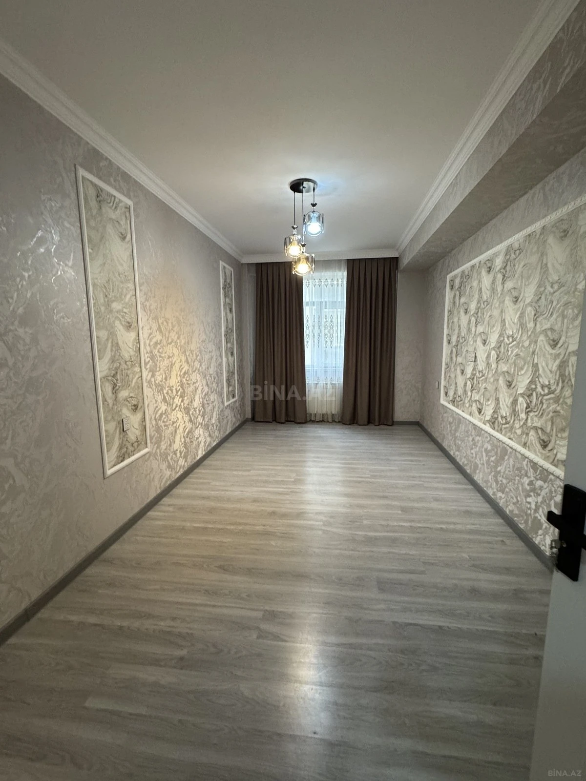 Satılır 3 otaqlı mənzil 83 m²