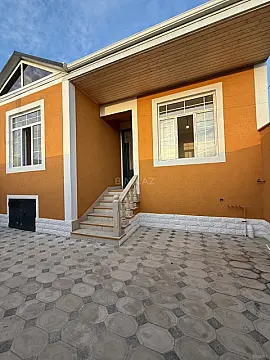Satılır 4 otaqlı həyət evi 100 m²
