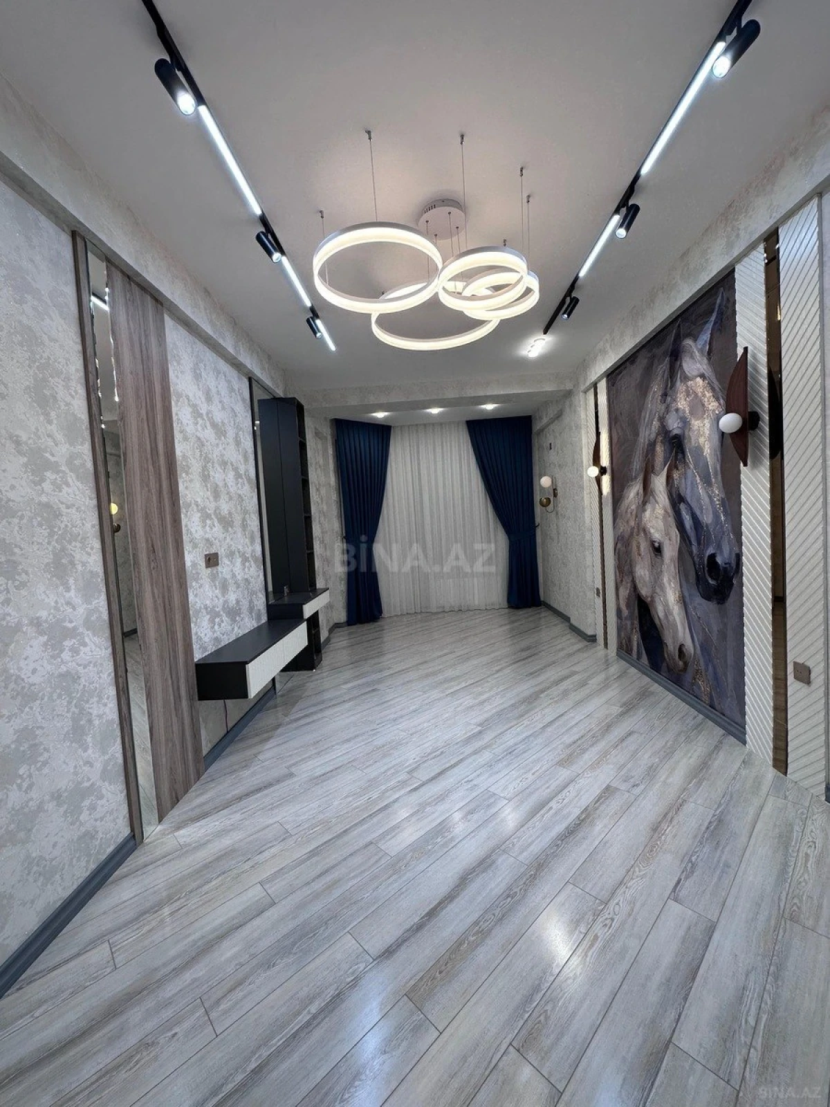 Satılır 3 otaqlı mənzil 96 m²