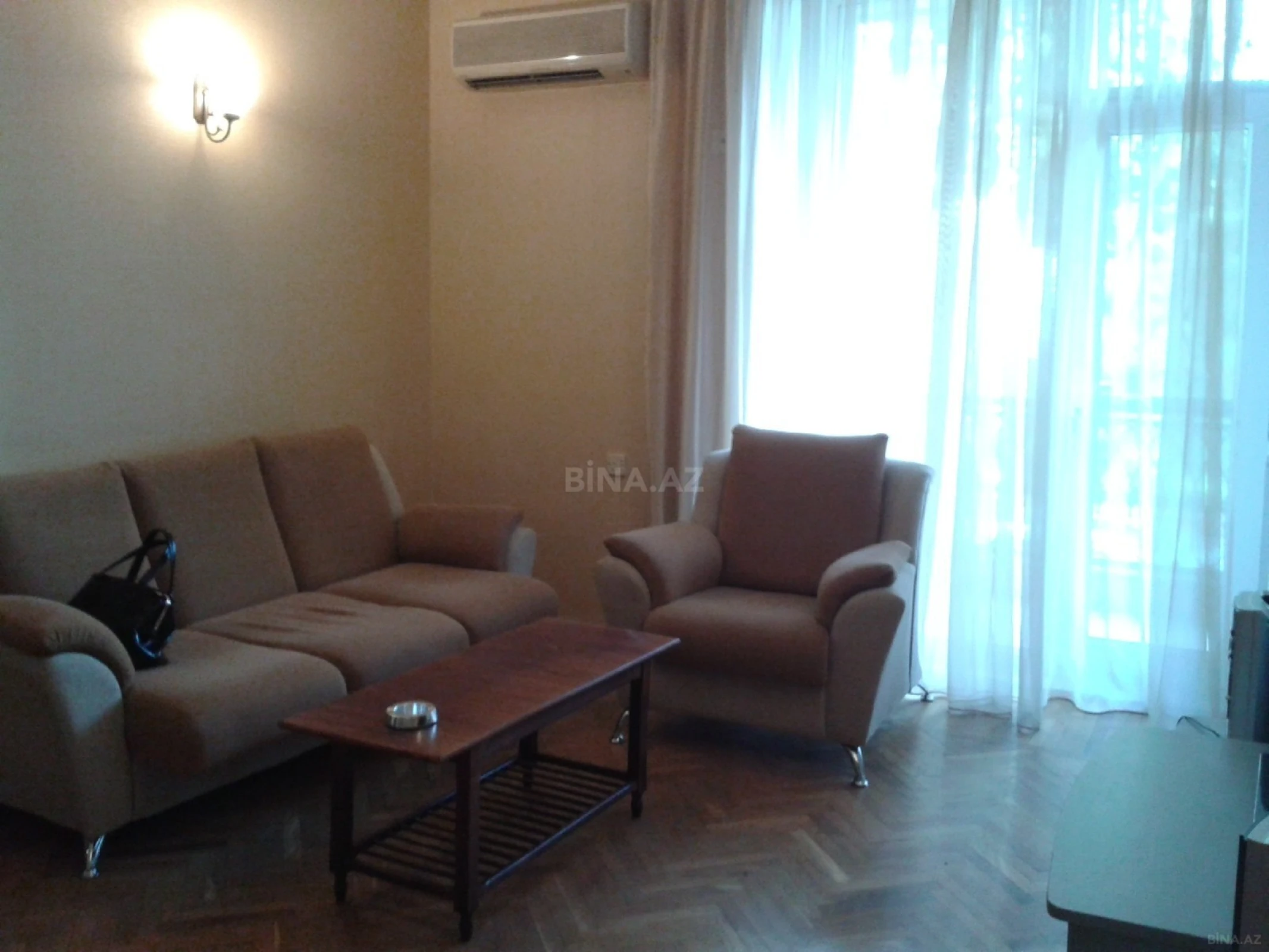 Kirayə verilir 2 otaqlı mənzil 60 m²