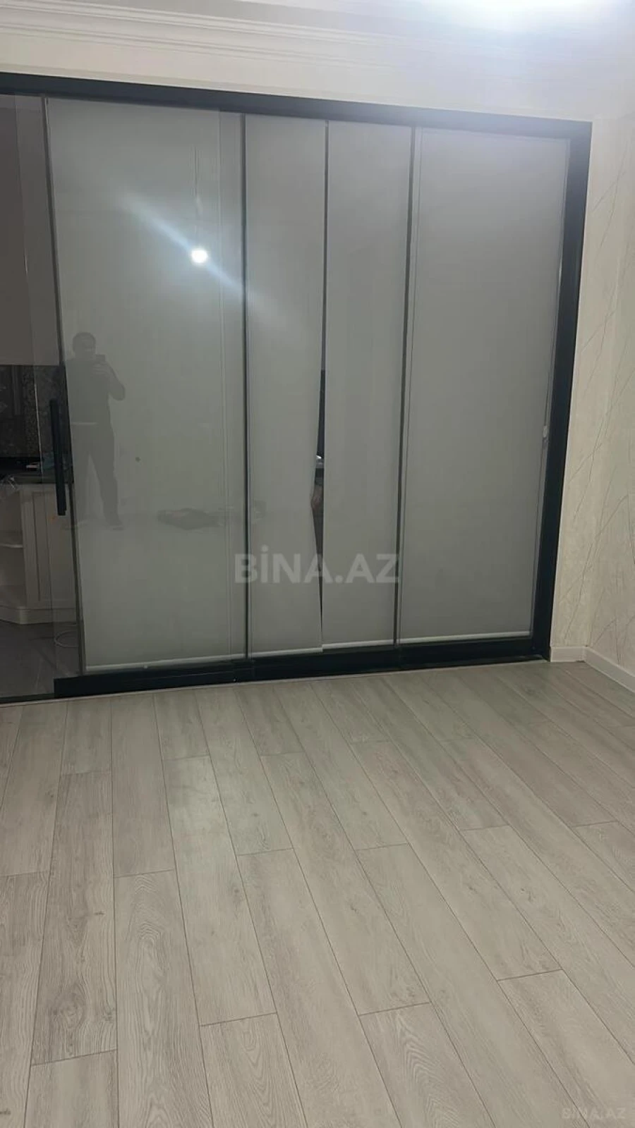 Satılır 3 otaqlı mənzil 76 m²