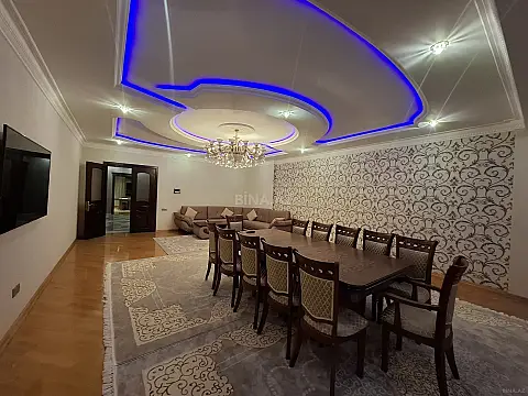Kirayə verilir 3 otaqlı mənzil 165 m²