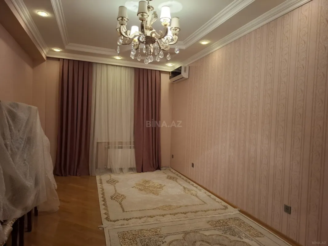Kirayə verilir 3 otaqlı mənzil 165 m²