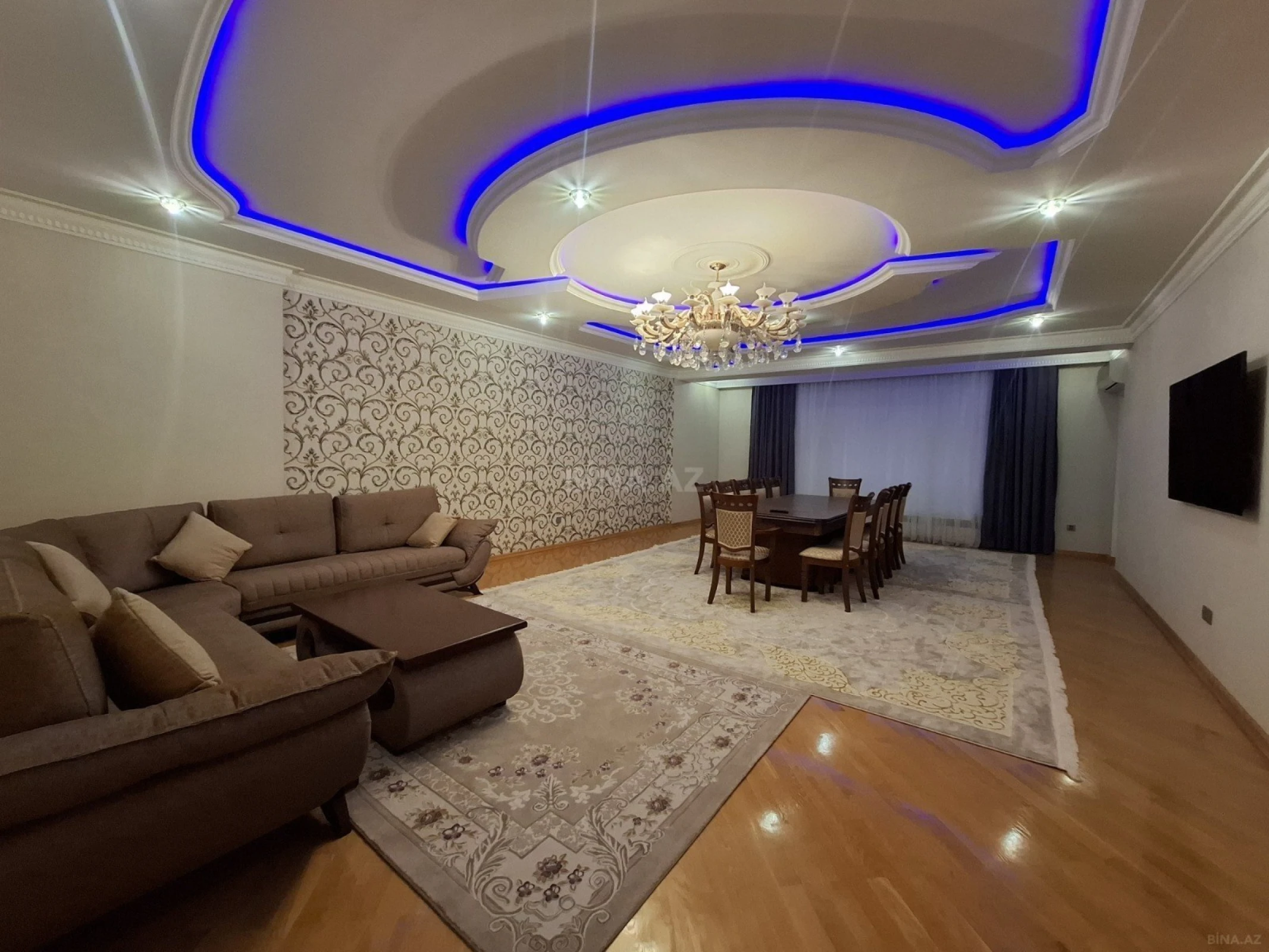 Kirayə verilir 3 otaqlı mənzil 165 m²