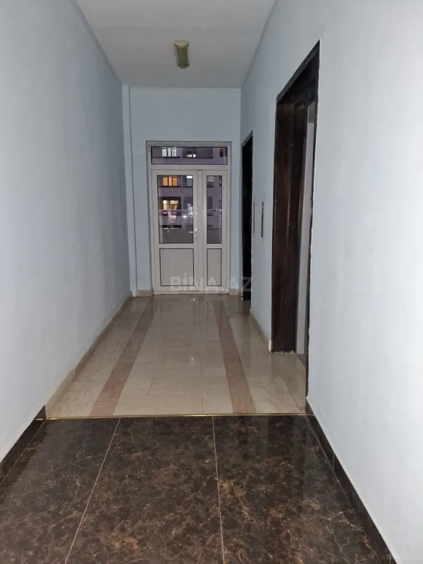 Kirayə verilir 3 otaqlı mənzil 165 m²