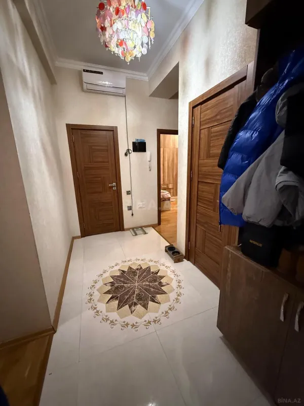 Satılır 3 otaqlı mənzil 96 m²