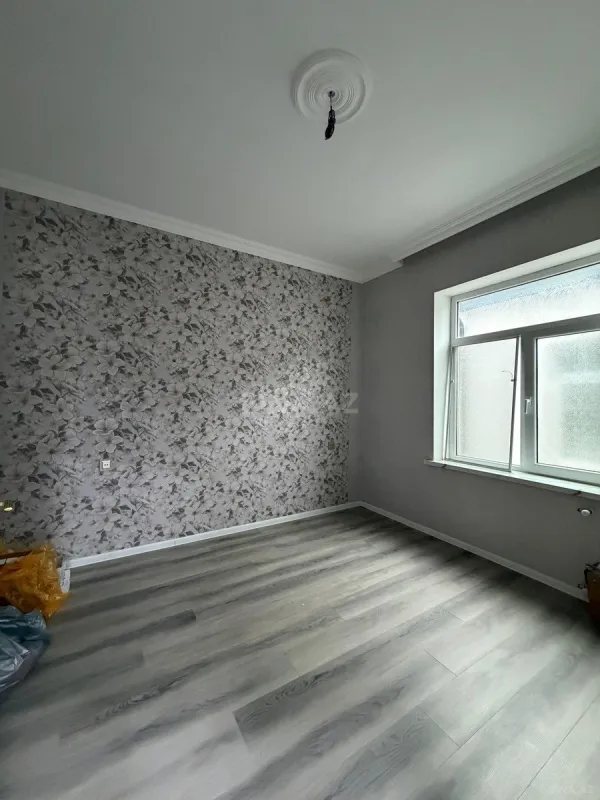 Satılır 4 otaqlı həyət evi 172 m²