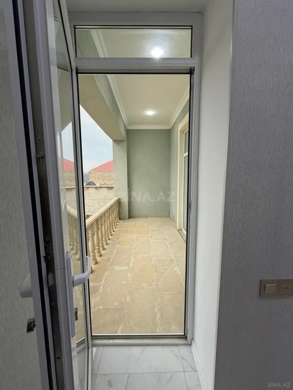 Satılır 4 otaqlı həyət evi 172 m²