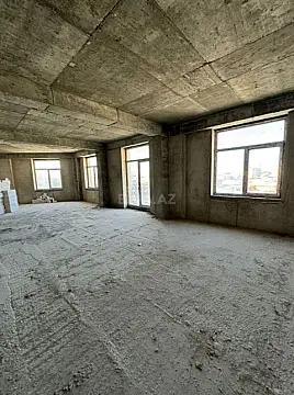 Satılır 5 otaqlı mənzil 197 m²