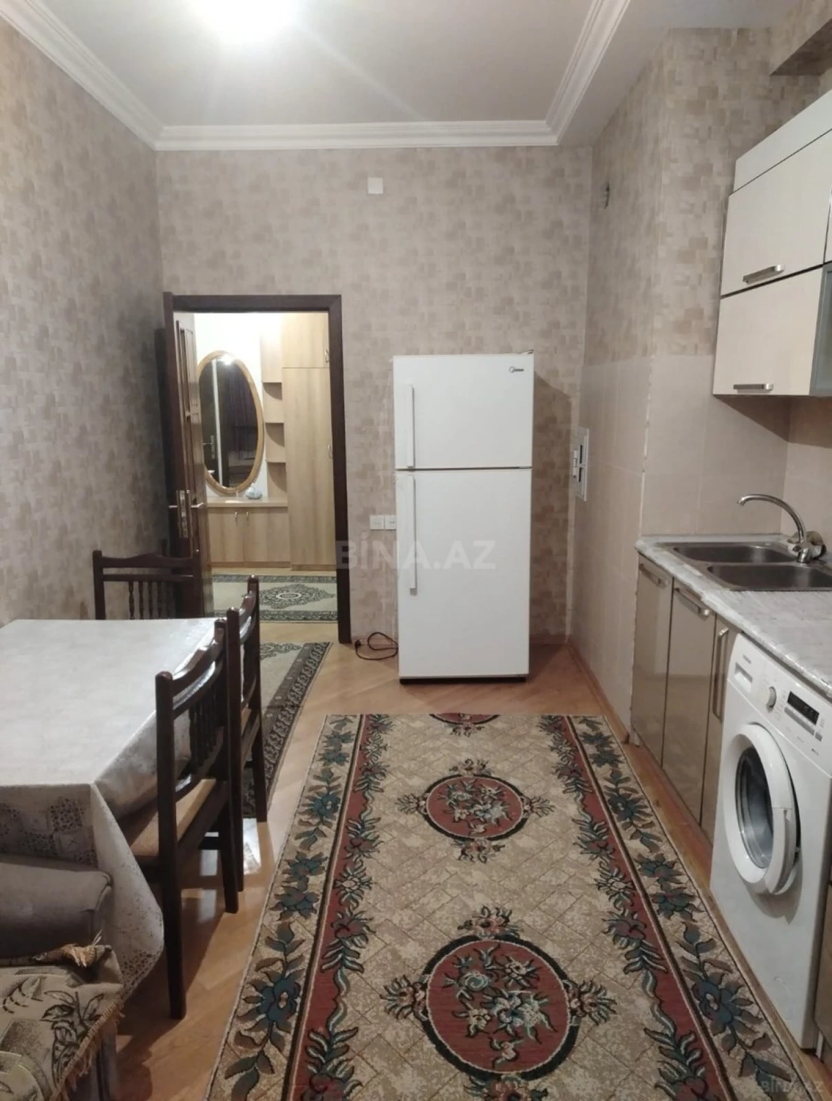 Kirayə verilir 2 otaqlı mənzil 60 m²