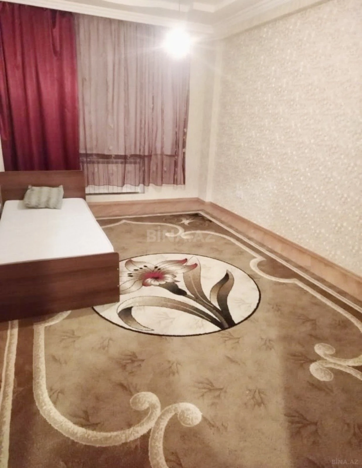 Kirayə verilir 2 otaqlı mənzil 60 m²