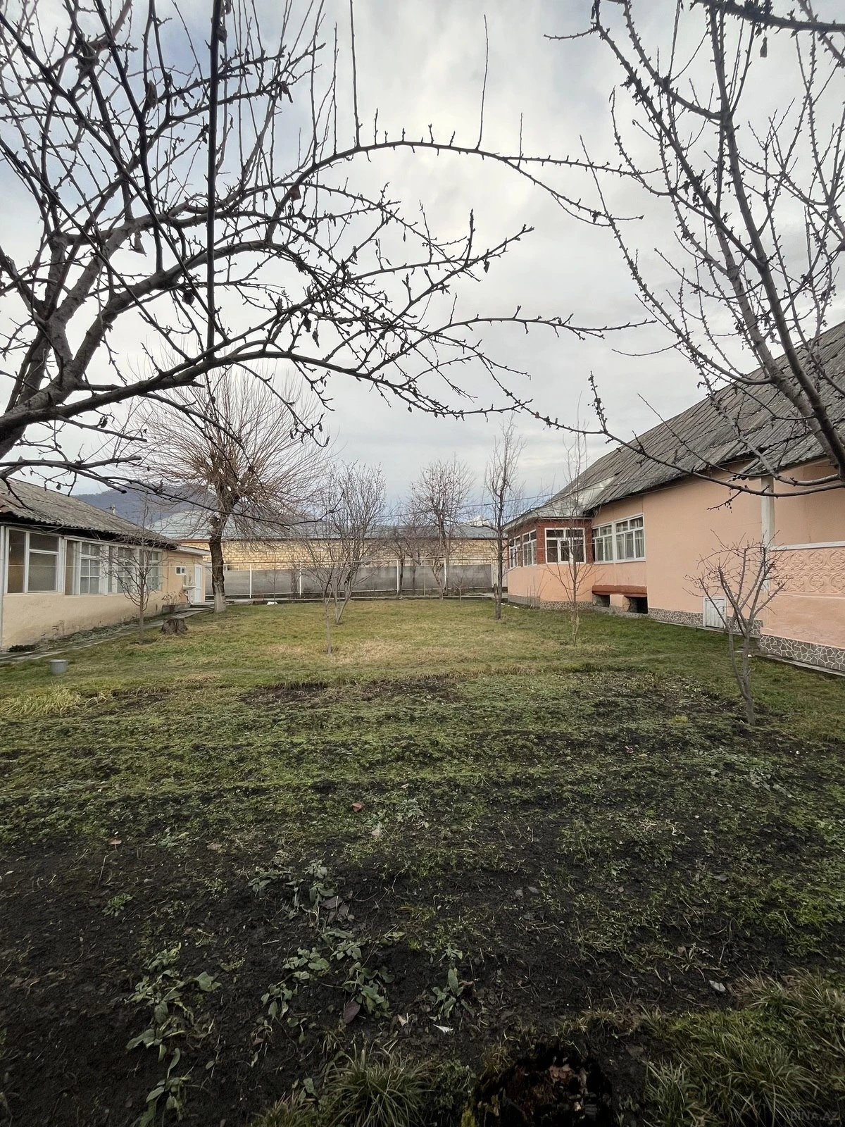 Satılır torpaq sahəsi 10 m²