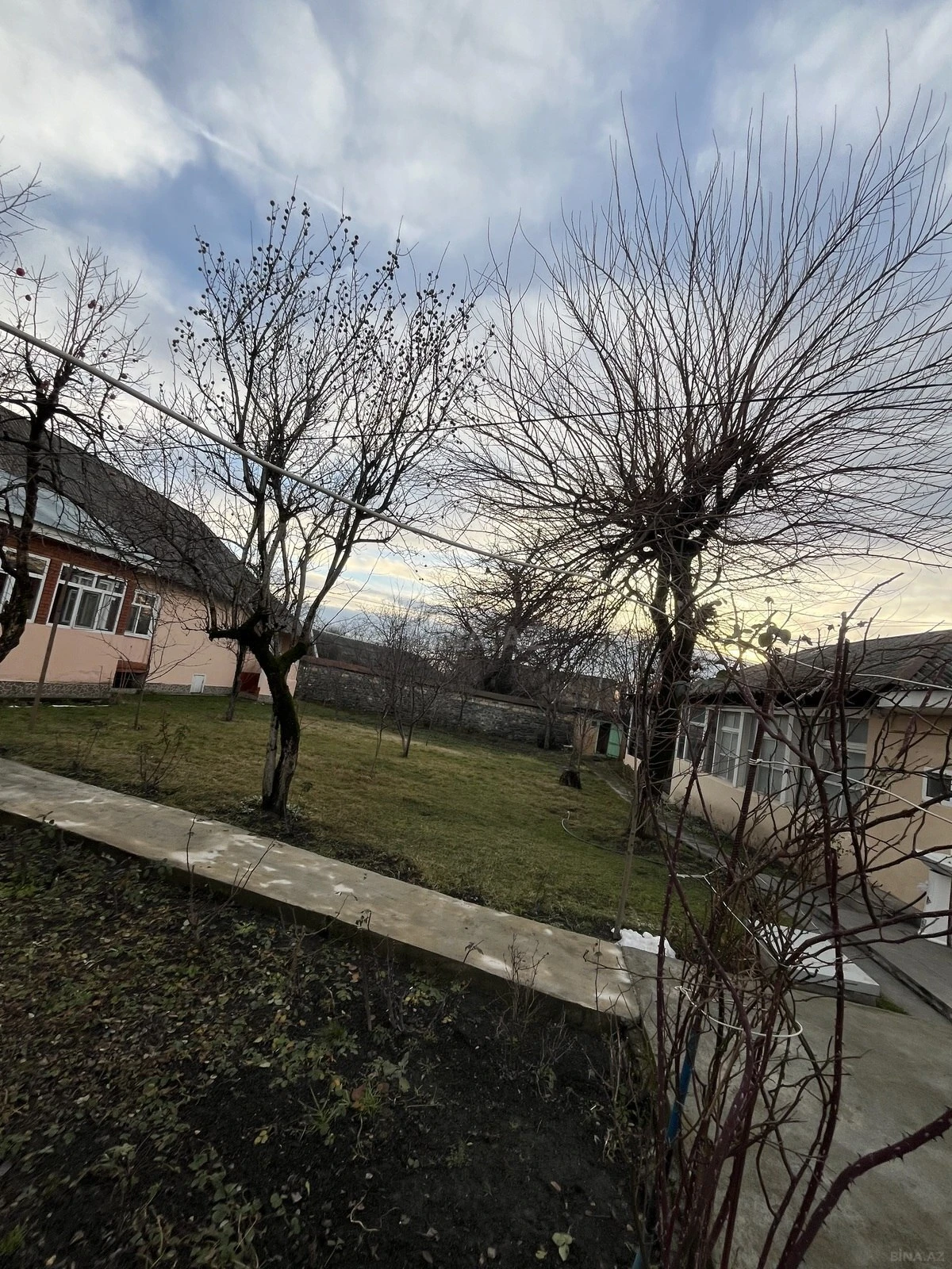 Satılır torpaq sahəsi 10 m²