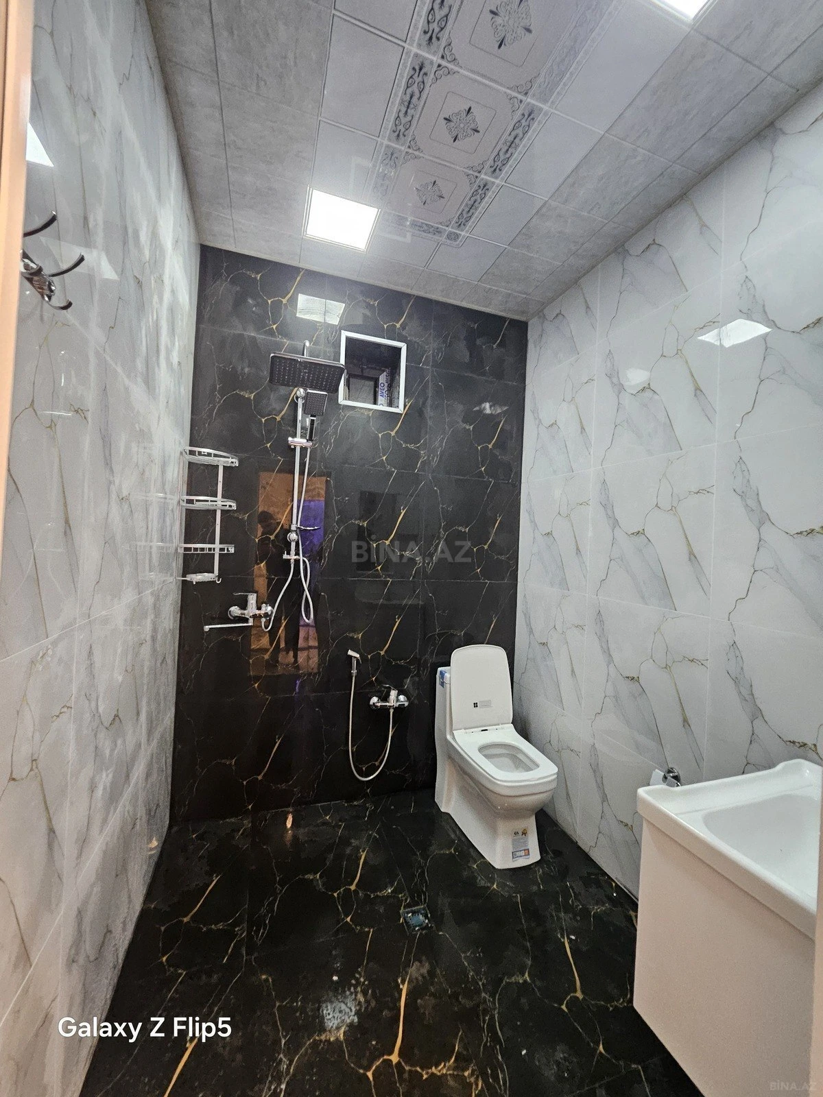 Satılır 6 otaqlı həyət evi 160 m²