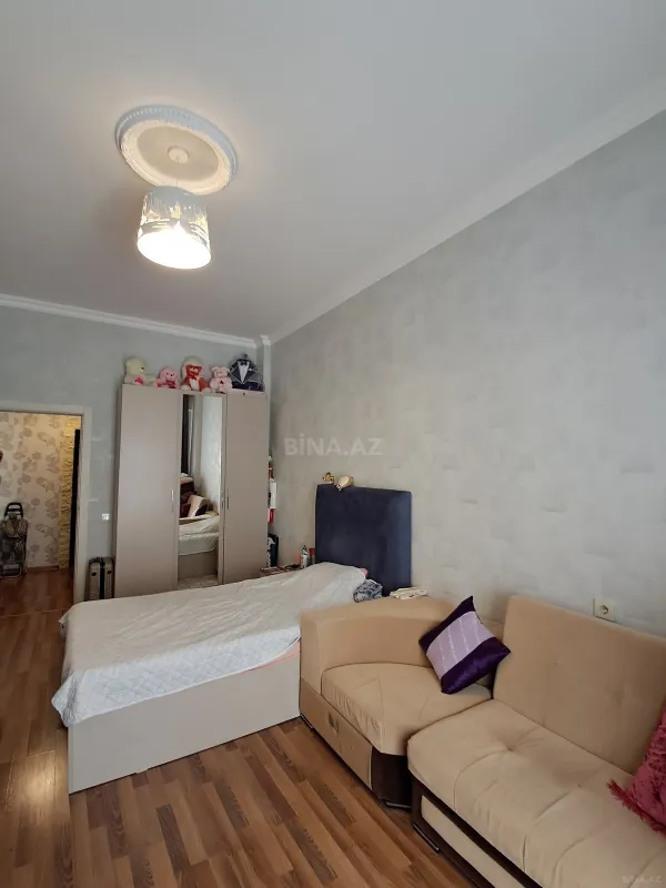 Satılır 3 otaqlı mənzil 91 m²