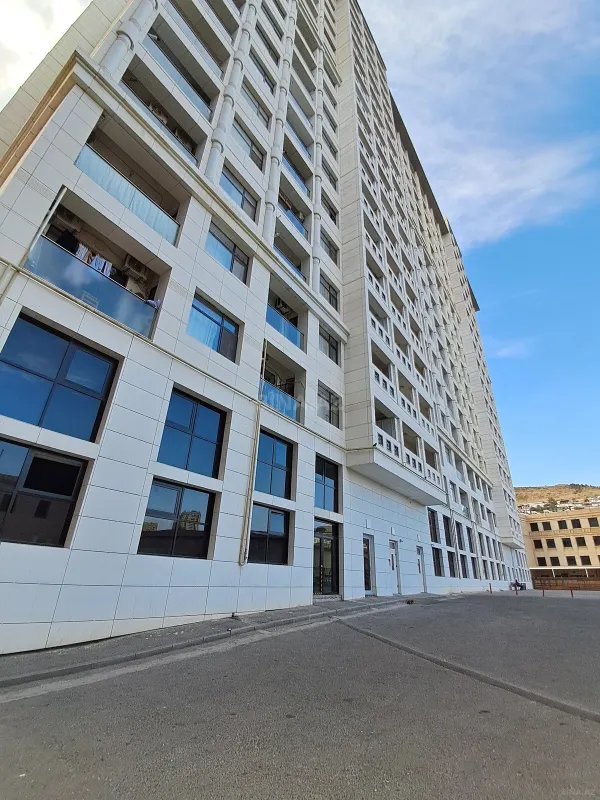 Satılır 3 otaqlı mənzil 91 m²