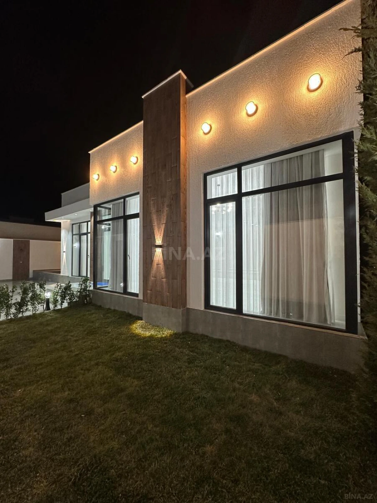 Satılır 4 otaqlı həyət evi 160 m²