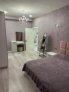 Kirayə verilir 2 otaqlı mənzil 110 m²