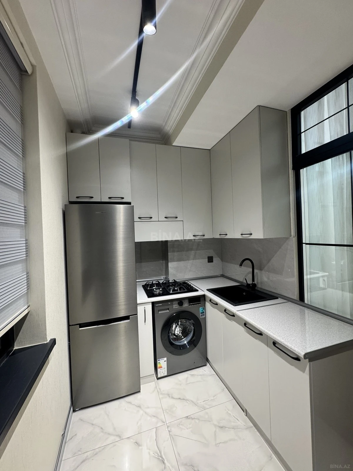Satılır 2 otaqlı mənzil 60 m²