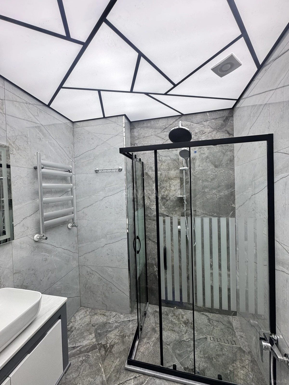 Satılır 2 otaqlı mənzil 60 m²