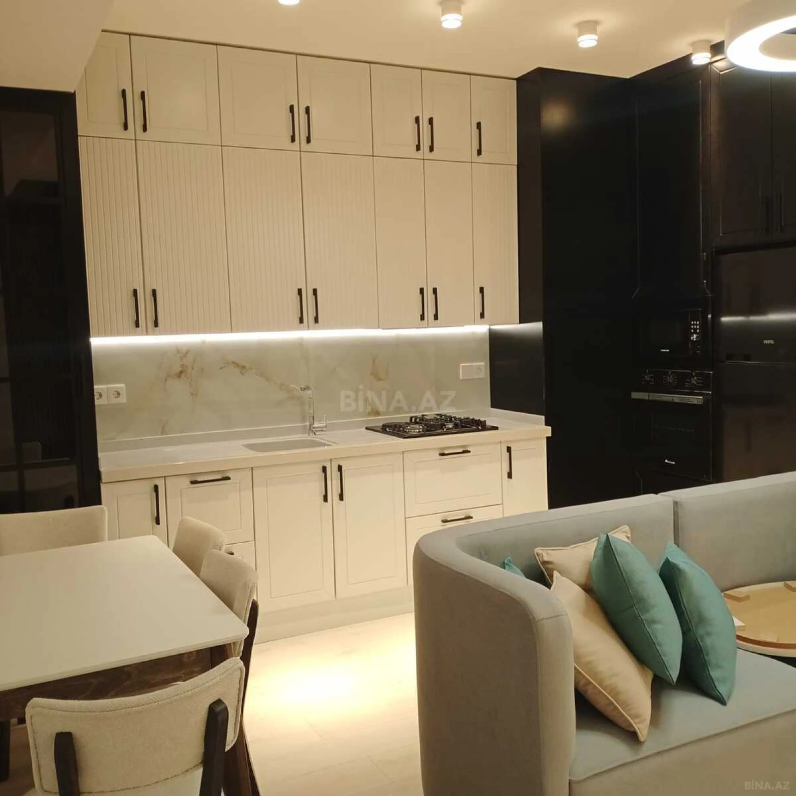 Satılır 2 otaqlı mənzil 90 m²