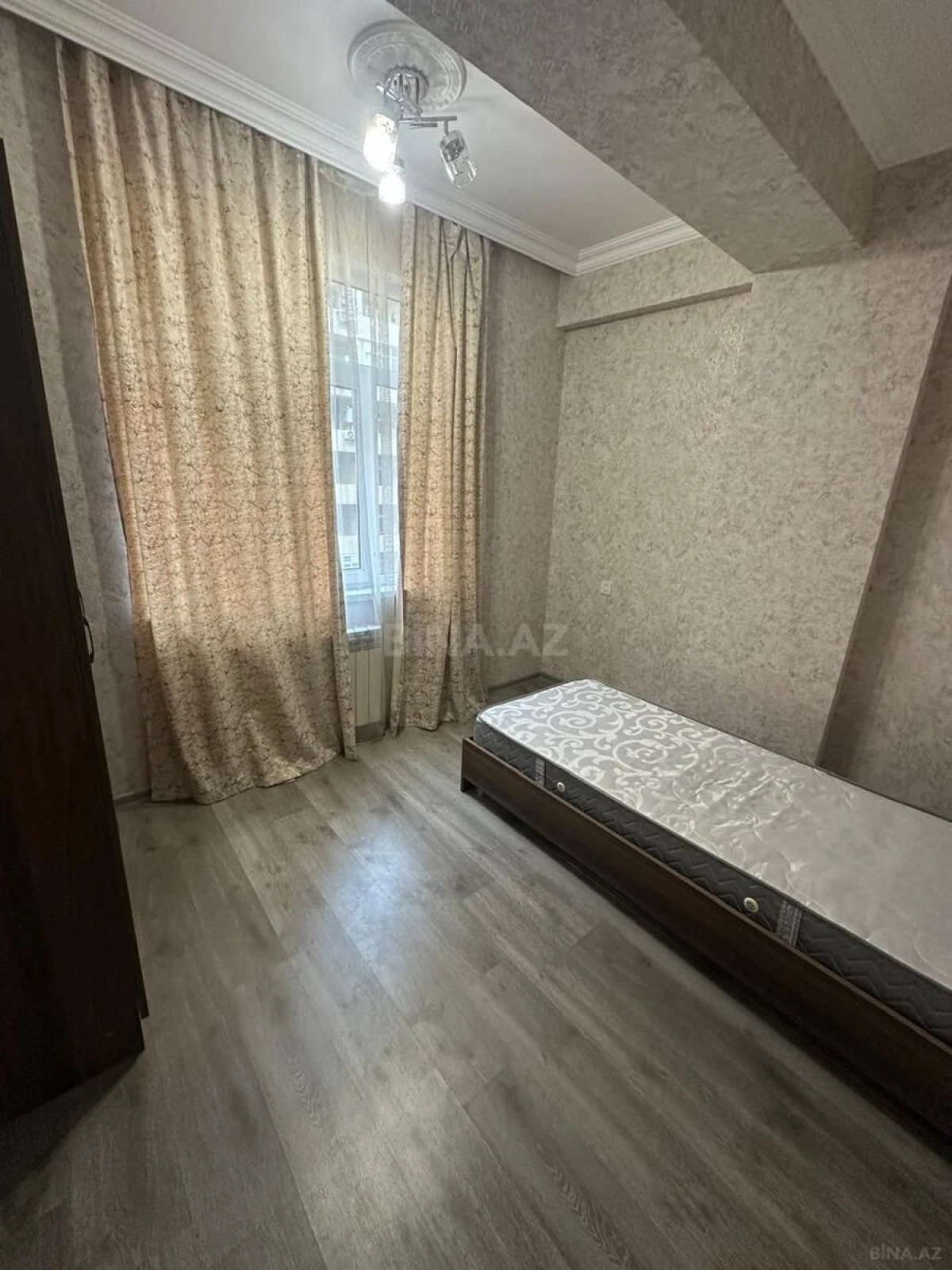 Kirayə verilir 3 otaqlı mənzil 70 m²