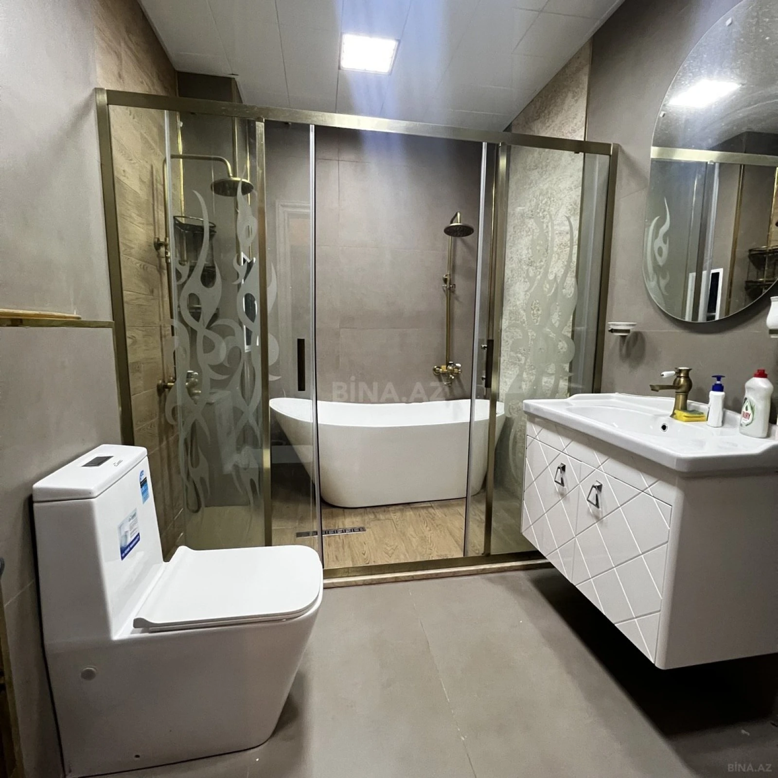 Satılır 2 otaqlı mənzil 64.5 m²