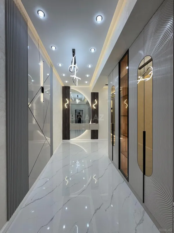 Satılır 3 otaqlı mənzil 135 m²