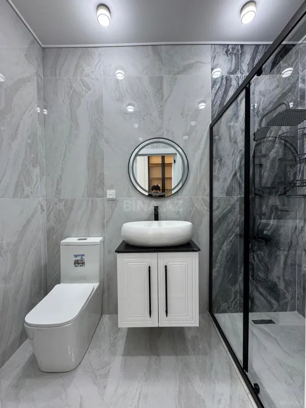 Satılır 3 otaqlı mənzil 135 m²