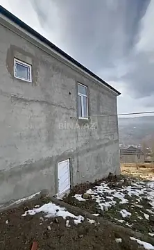 Satılır 10 otaqlı həyət evi 250 m²