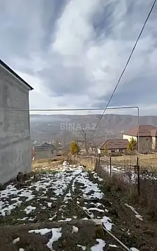 Satılır 10 otaqlı həyət evi 250 m²