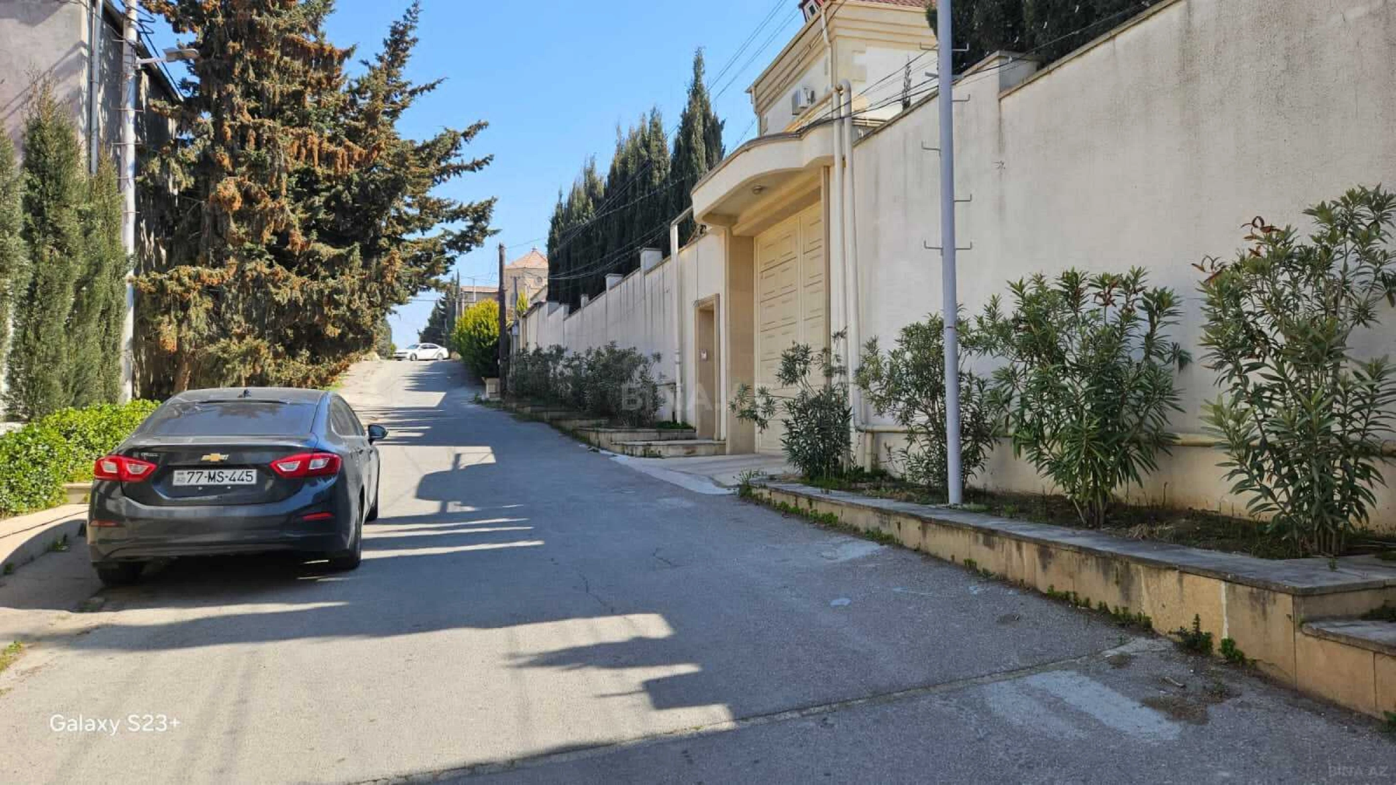 Satılır 8 otaqlı həyət evi 470 m²