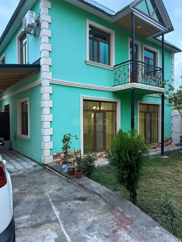 Satılır 4 otaqlı həyət evi 180 m²