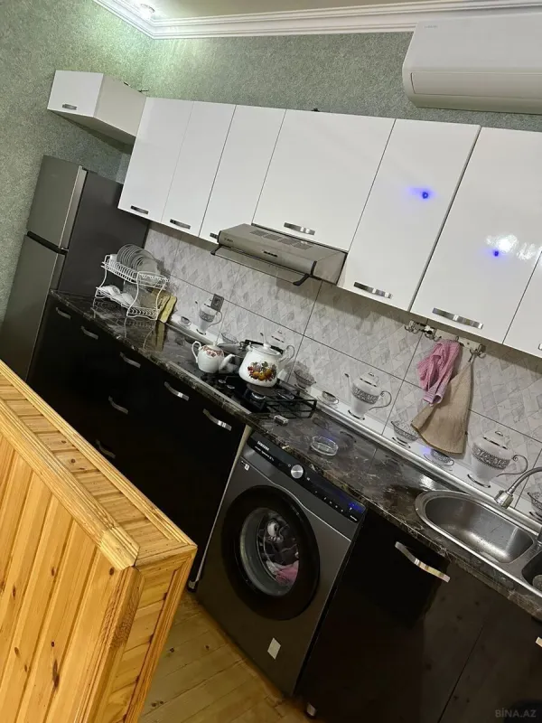 Satılır 4 otaqlı həyət evi 180 m²